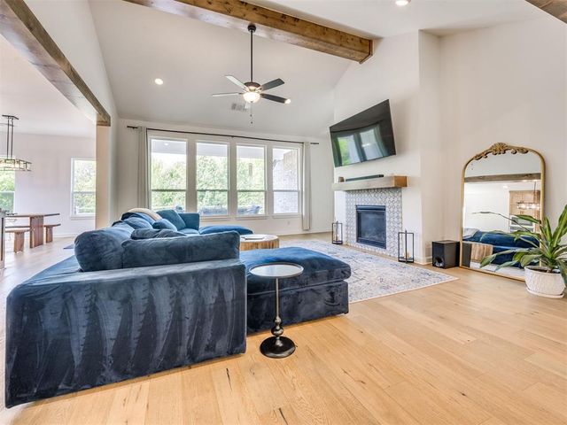 3900 Black Mesa Road, Norman, OK 73071