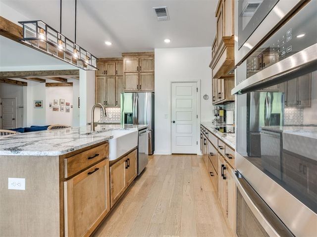 3900 Black Mesa Road, Norman, OK 73071
