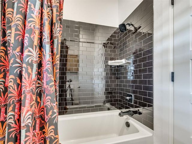 3900 Black Mesa Road, Norman, OK 73071