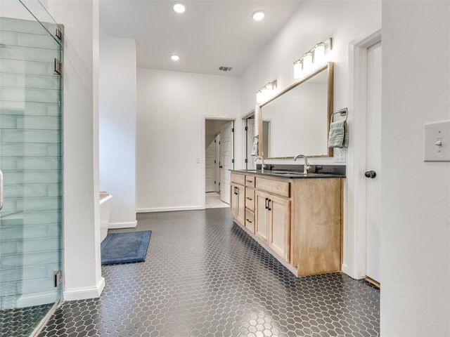 3900 Black Mesa Road, Norman, OK 73071