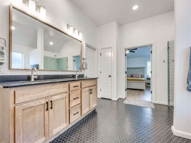 3900 Black Mesa Road, Norman, OK 73071