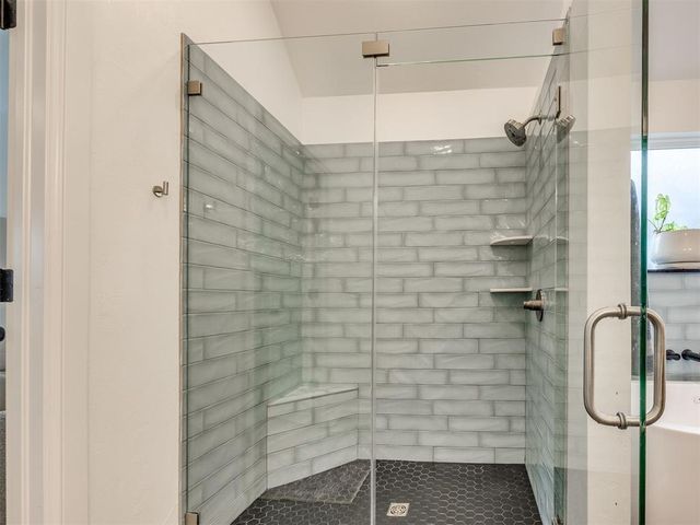 3900 Black Mesa Road, Norman, OK 73071
