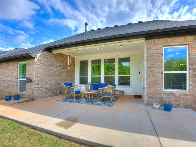 3900 Black Mesa Road, Norman, OK 73071