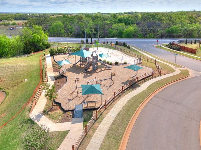 3900 Black Mesa Road, Norman, OK 73071