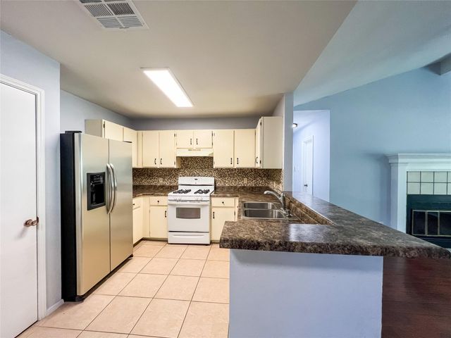 12004 Thompkins DR, Austin, TX 78753