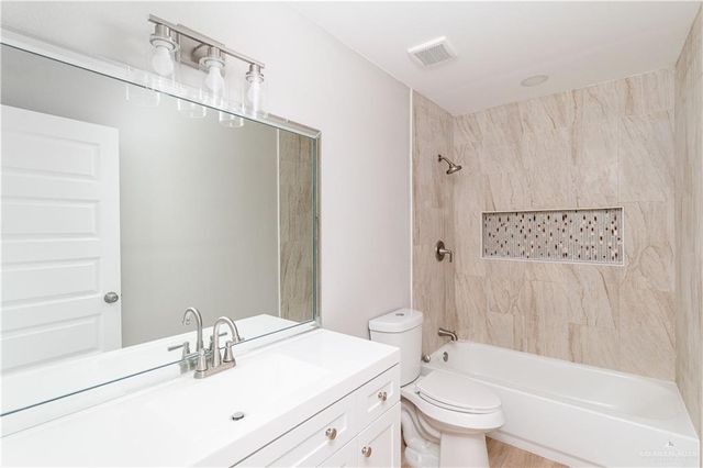 1331 S Georgia Avenue, Mercedes, TX 78570