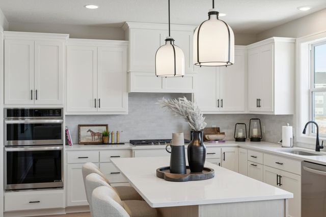 5890 Freeland Alcove N, Hugo, MN 55038