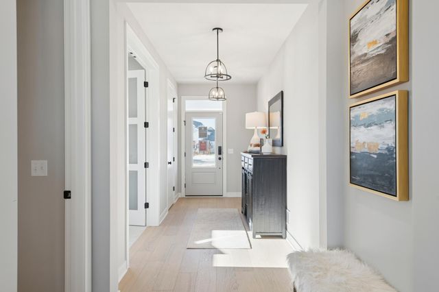 5890 Freeland Alcove N, Hugo, MN 55038