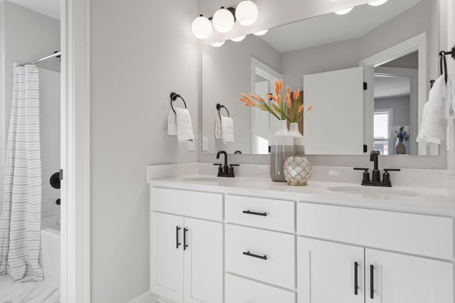 5890 Freeland Alcove N, Hugo, MN 55038