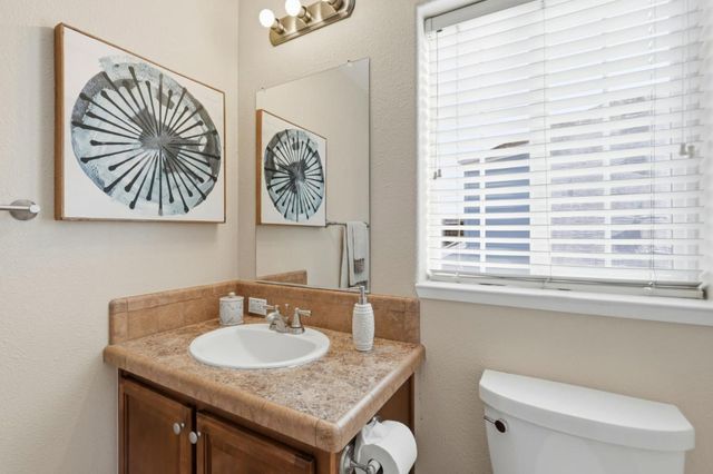 14685 Oka Road 11, Los Gatos, CA 95032