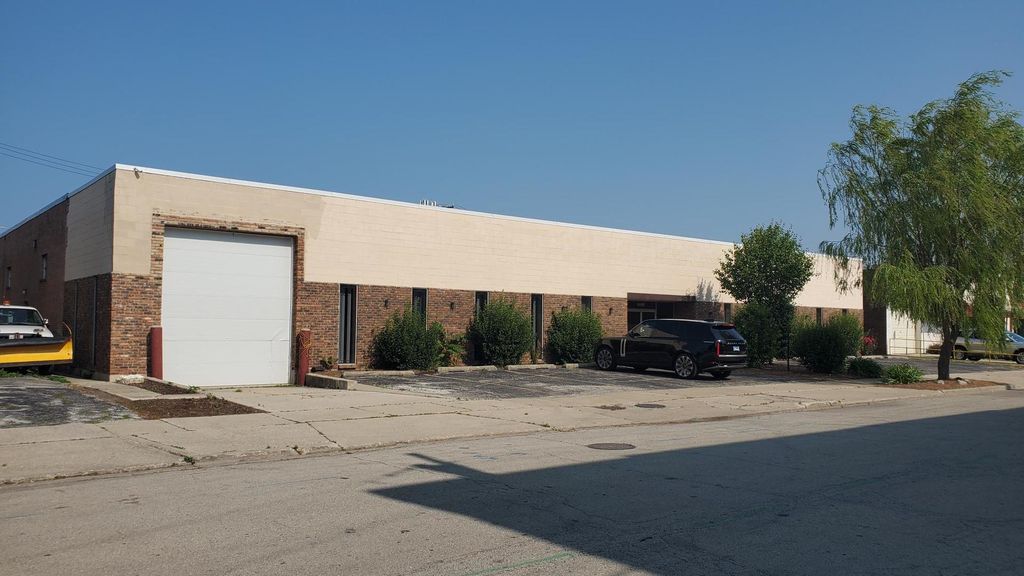 6445 N Hamlin Avenue, Lincolnwood, IL 60712