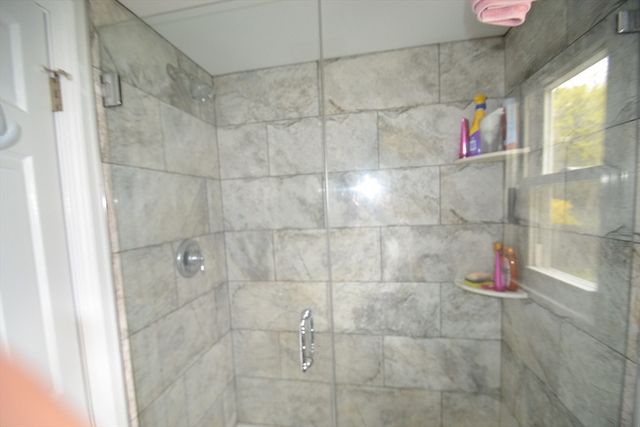 545 W Water St, Rockland, MA 02370