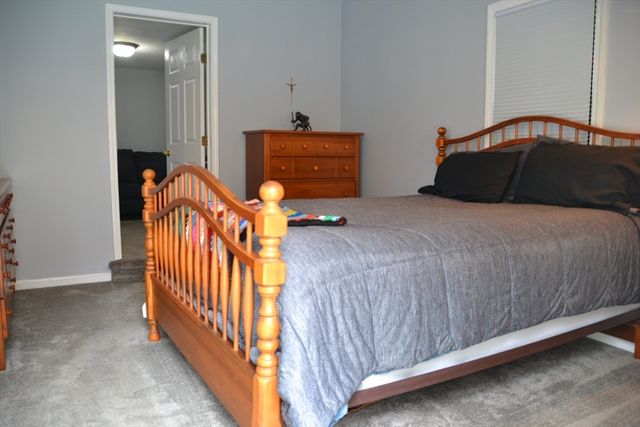 545 W Water St, Rockland, MA 02370