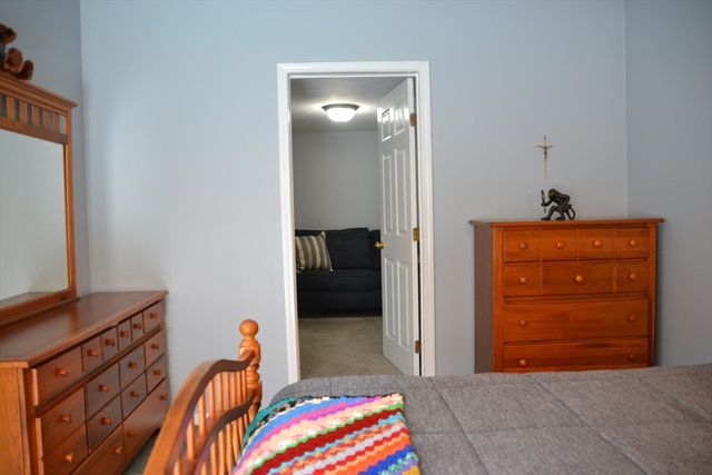 545 W Water St, Rockland, MA 02370