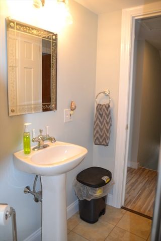 545 W Water St, Rockland, MA 02370