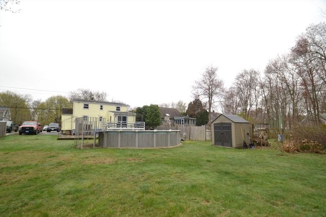 545 W Water St, Rockland, MA 02370