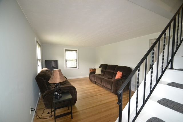 545 W Water St, Rockland, MA 02370
