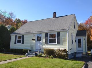 545 W Water St, Rockland, MA 02370