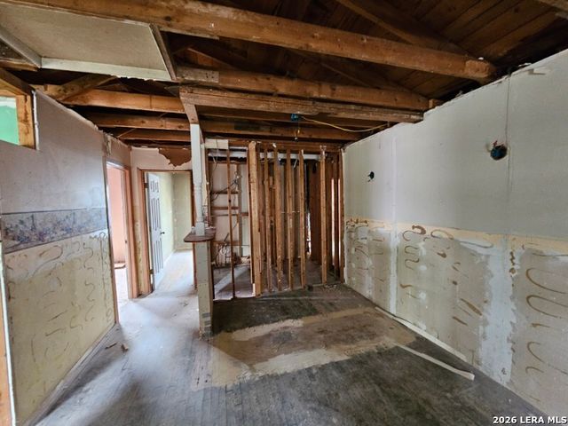 911 topaz, San Antonio, TX 78228