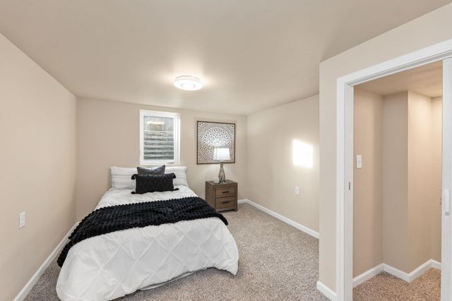 8222 E Valleyway Ave, Spokane Valley, WA 99212