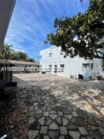 572 NE 67th St 5, Miami, FL 33138