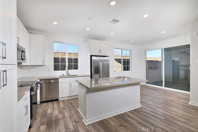 16540 Stone Pine Lane, Fontana, CA 92336