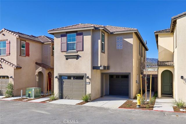 16540 Stone Pine Lane, Fontana, CA 92336