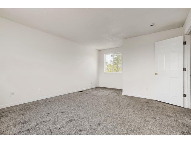 19856 E Villanova Dr, Aurora, CO 80013