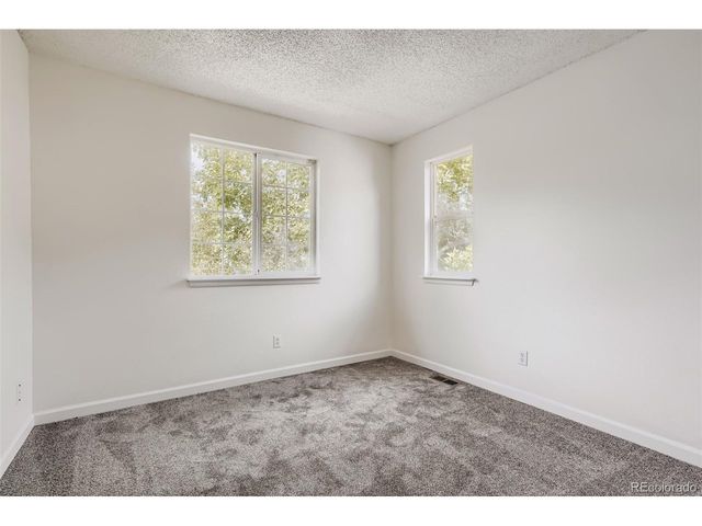 19856 E Villanova Dr, Aurora, CO 80013