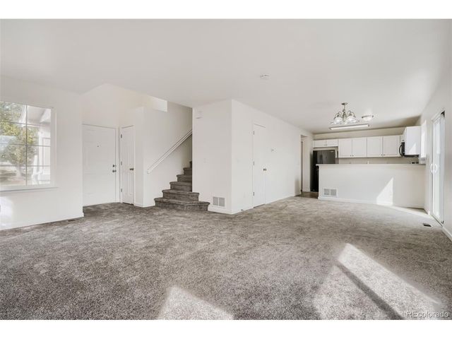 19856 E Villanova Dr, Aurora, CO 80013