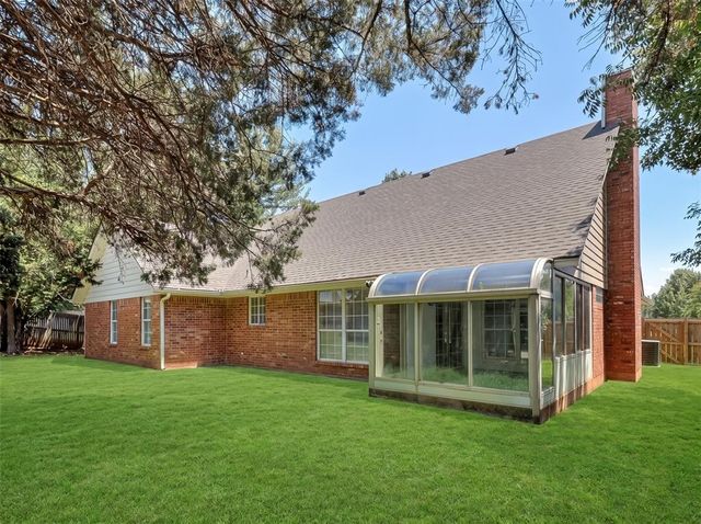 1125 Richmond Road, Edmond, OK 73034
