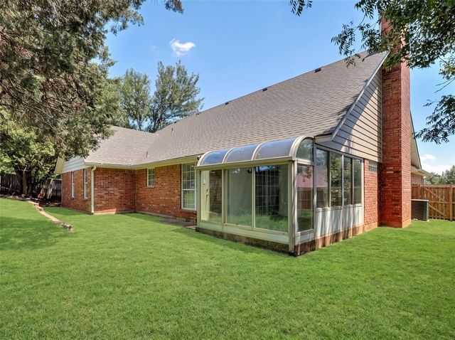 1125 Richmond Road, Edmond, OK 73034