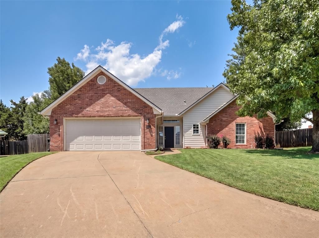 1125 Richmond Road, Edmond, OK 73034