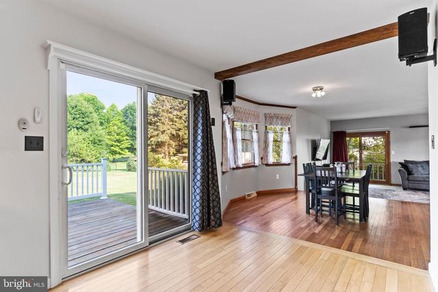 64 S PIN OAK DR, Boiling Springs, PA 17007