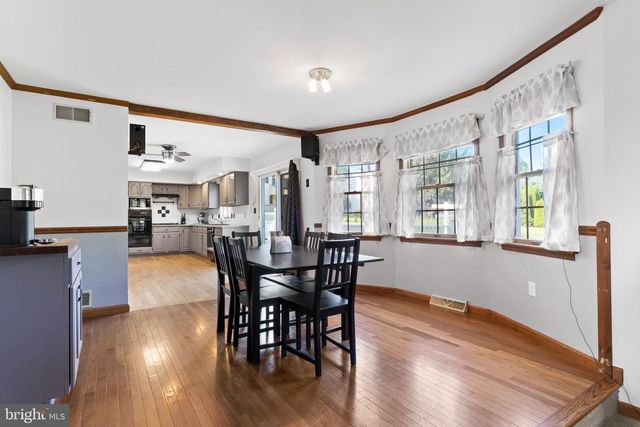 64 S PIN OAK DR, Boiling Springs, PA 17007