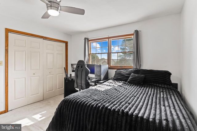 64 S PIN OAK DR, Boiling Springs, PA 17007