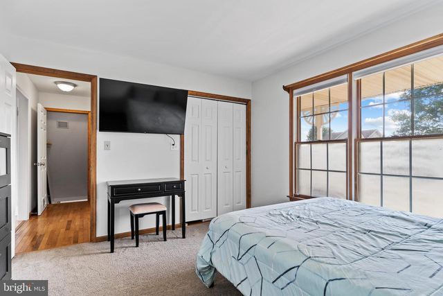 64 S PIN OAK DR, Boiling Springs, PA 17007