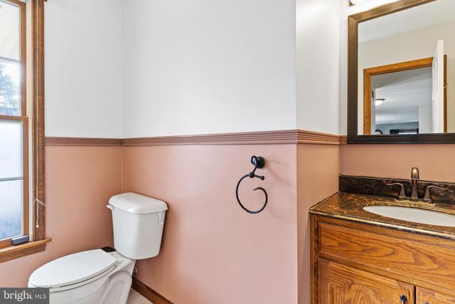 64 S PIN OAK DR, Boiling Springs, PA 17007