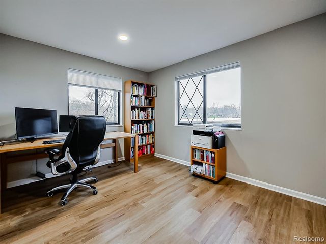 9900 S Big School Lot Lake Road, Holly, MI 48442