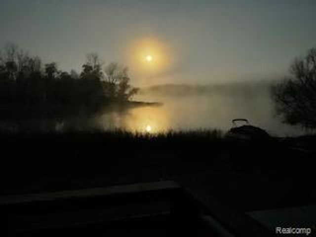 9900 S Big School Lot Lake Road, Holly, MI 48442