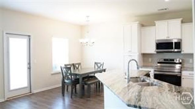 93 Brightleaf Circle, Hinesville, GA 31313