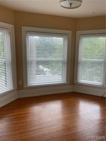 382 Elmwood 2, Buffalo, NY 14222