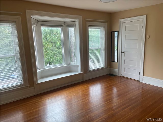 382 Elmwood 2, Buffalo, NY 14222