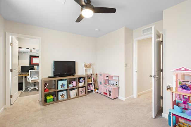 2288 Brokeshire Dr, White House, TN 37188