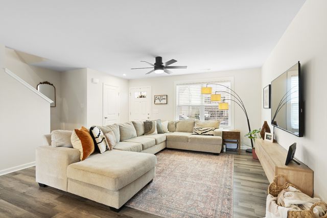 2288 Brokeshire Dr, White House, TN 37188