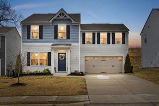 2288 Brokeshire Dr, White House, TN 37188