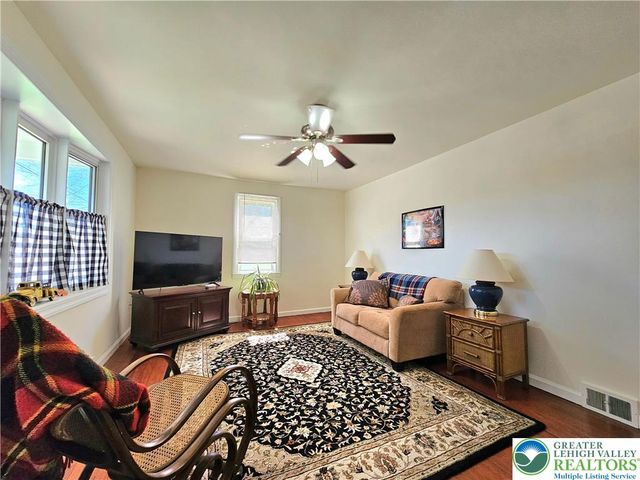 115 Kiefer Street, Williams Twp, PA 18042