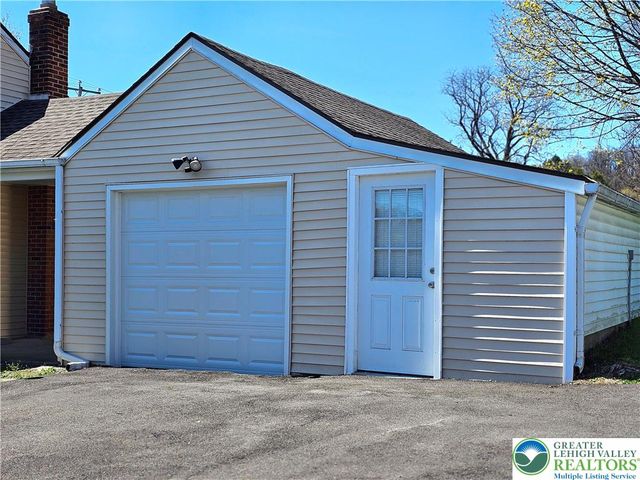 115 Kiefer Street, Williams Twp, PA 18042