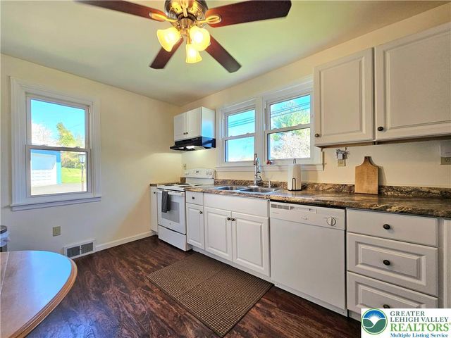 115 Kiefer Street, Williams Twp, PA 18042