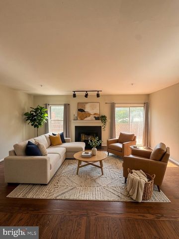 14317 OXFORD DR, Laurel, MD 20707